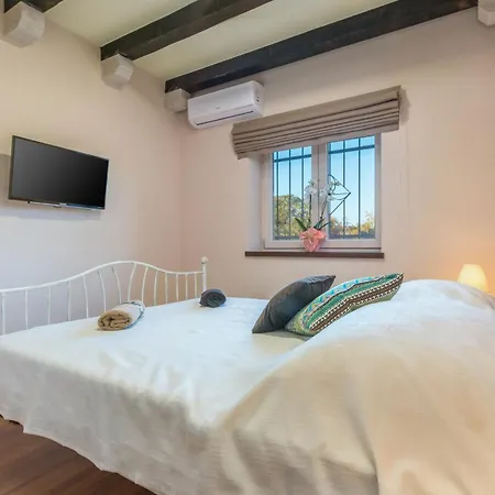 Marija Sibenik * Kljuc (Sibenik-Knin)