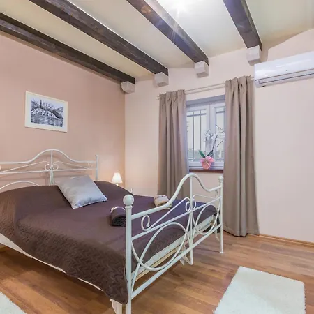 Marija Sibenik Villa Kljuc (Sibenik-Knin)