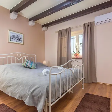 Marija Sibenik Villa Kljuc (Sibenik-Knin)