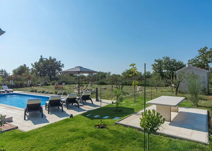 Marija Sibenik וילה *