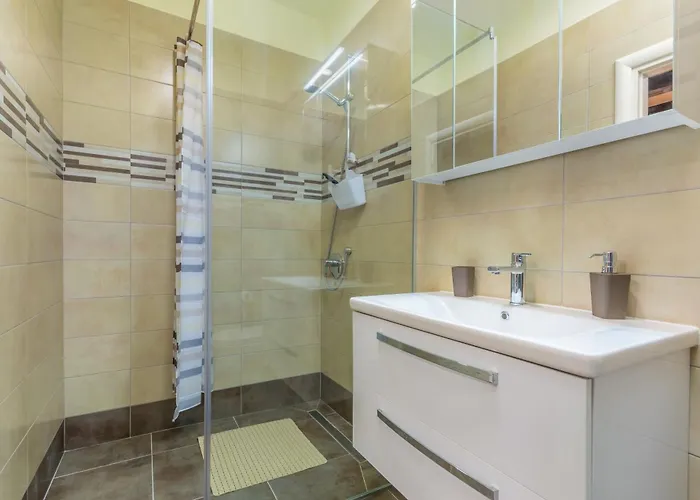 Marija Sibenik וילה