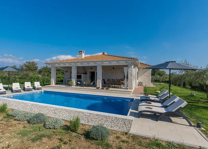 Marija Sibenik * Kljuc (Sibenik-Knin)