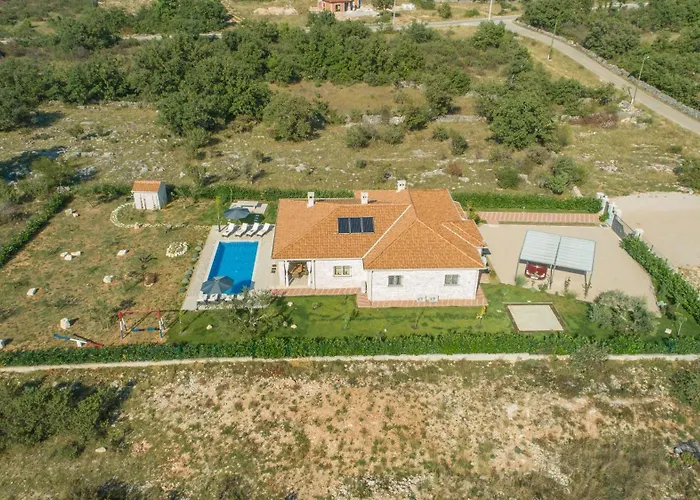 Marija Sibenik וילה